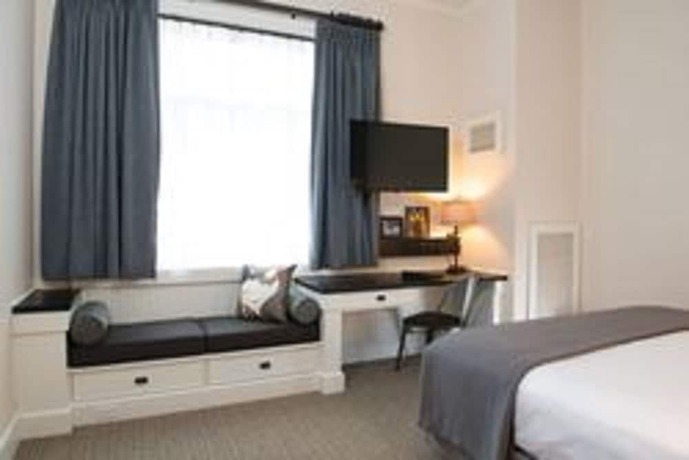 Imagen de la habitación del Hotel Village On Biltmore Estate. Foto 4