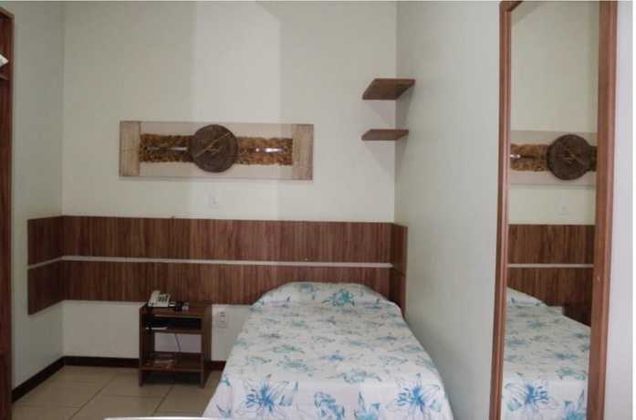 Imagen de la habitación del Hotel Village Palace. Foto 7