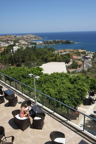 Imagen de los exteriores del Hotel Village Panorama. Foto 10