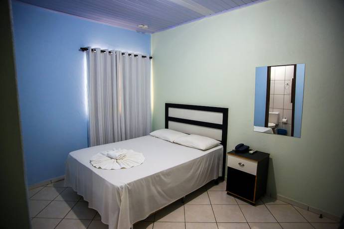 Imagen de la habitación del Hotel Village, Pato Branco. Foto 2