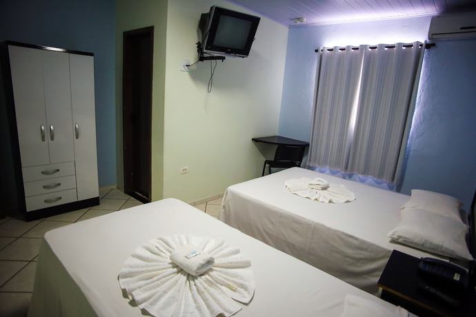 Imagen de la habitación del Hotel Village, Pato Branco. Foto 9