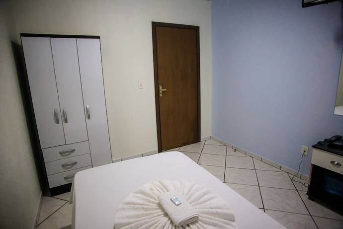 Imagen de la habitación del Hotel Village, Pato Branco. Foto 10
