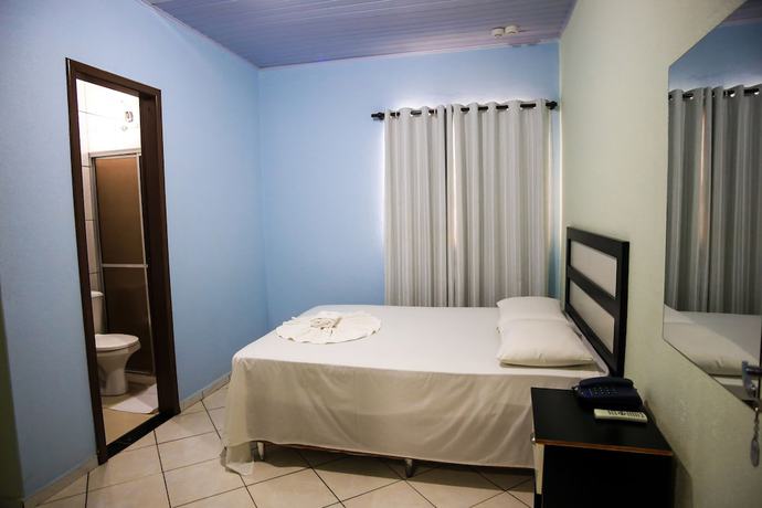 Imagen de la habitación del Hotel Village, Pato Branco. Foto 15