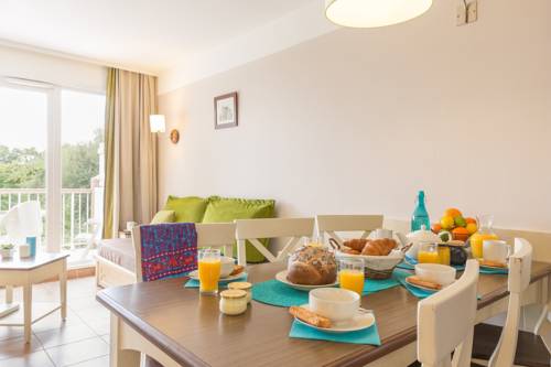 Imagen de la habitación del Hotel Village Pierre & Vacances - Normandy Garden. Foto 9