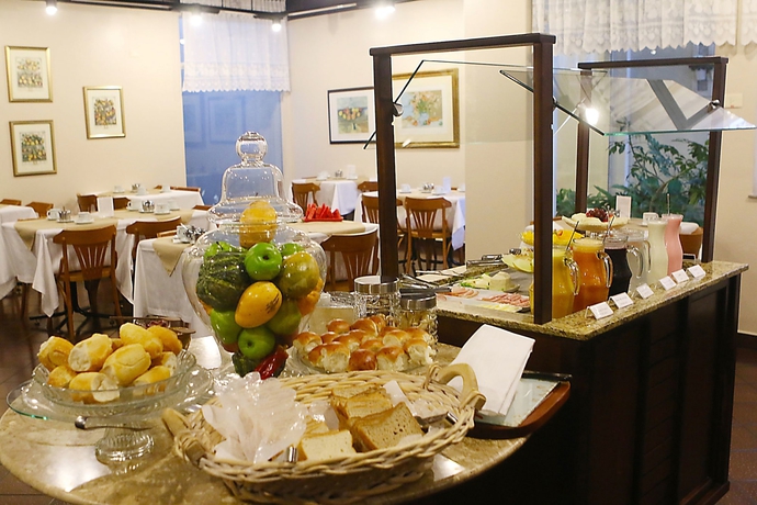 Imagen del bar/restaurante del Hotel Village, Ponta Grossa. Foto 3