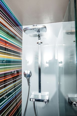 Imagen de la habitación del Hotel Village Portsmouth. Foto 2