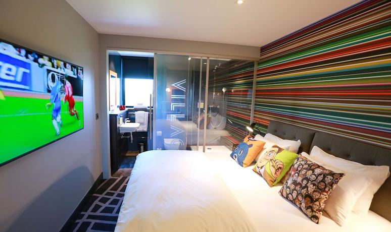 Imagen de la habitación del Hotel Village Portsmouth. Foto 11