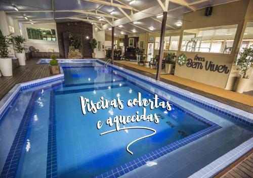 Imagen general del Hotel Village Praia Do Rosa. Foto 2