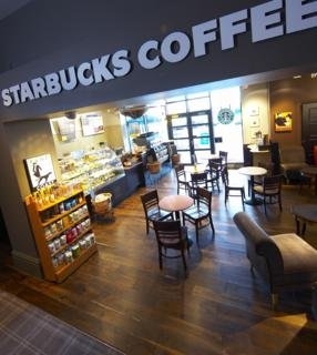 Imagen del bar/restaurante del Hotel Village Prem Watford Elstree Hotel & Leisure Club. Foto 2