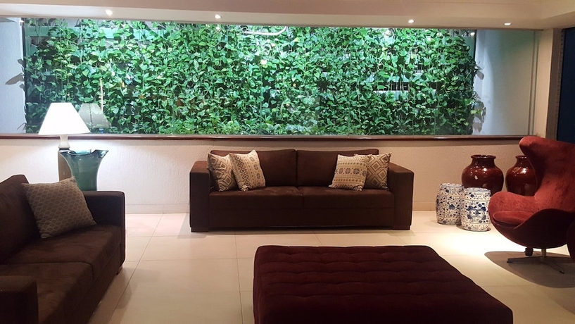 Imagen de los interiores del Hotel Village Premium. Foto 11