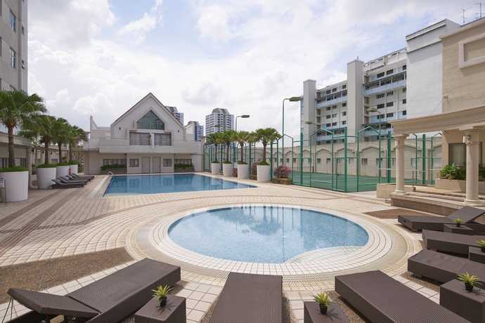 Imagen de la piscina del Hotel Village Residence West Coast. Foto 15