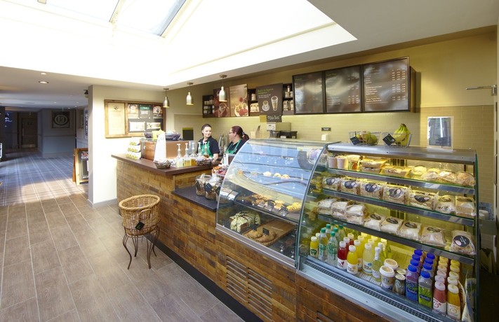 Imagen del bar/restaurante del Hotel Village St David's, Nr Chester. Foto 2