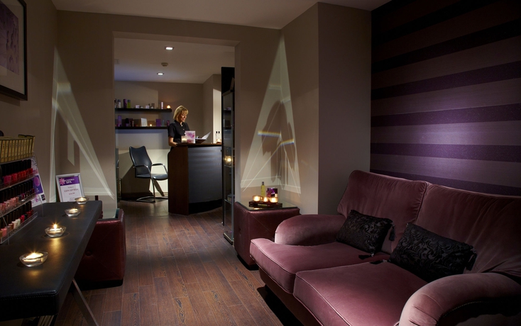 Imagen de los interiores del Hotel Village St David's, Nr Chester. Foto 11