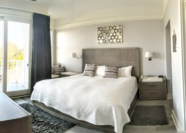 Imagen de la habitación del Hotel Village Suites Bay Harbor. Foto 7