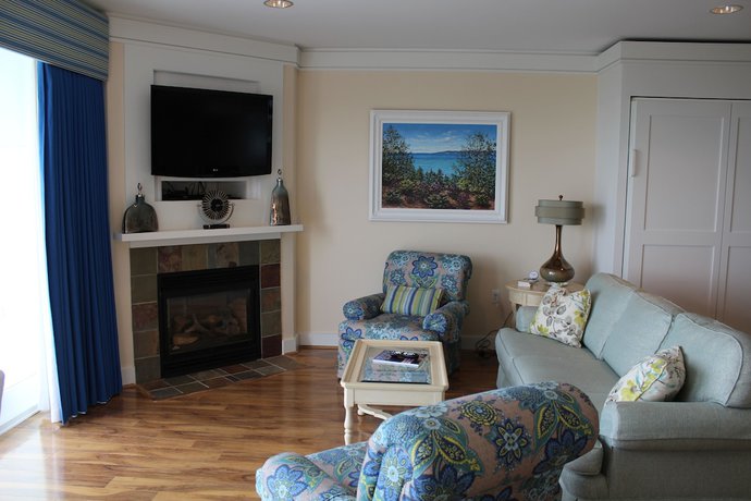 Imagen de la habitación del Hotel Village Suites Bay Harbor. Foto 10