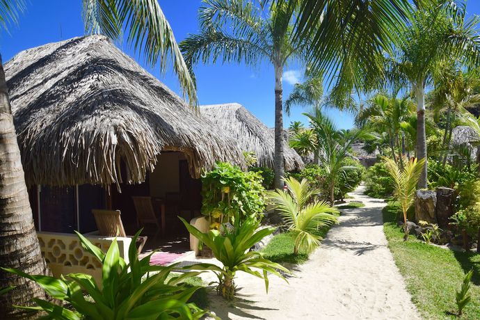 Imagen de los exteriores del Hotel Village Temanuata. Foto 19