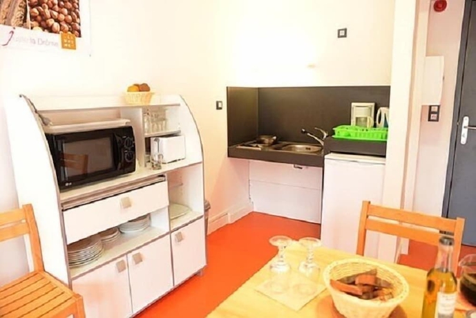 Imagen de la habitación del Hotel Village Vacances La Fontaine d\'Annibal. Foto 2