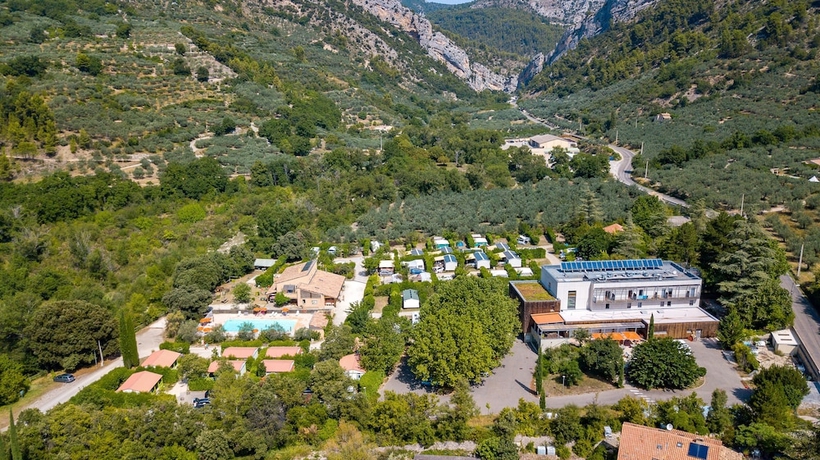 Imagen general del Hotel Village Vacances La Fontaine d\'Annibal. Foto 1