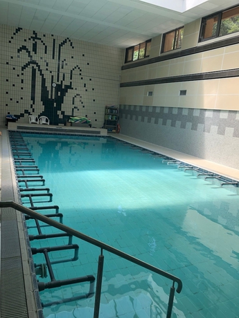 Imagen de la piscina del Hotel Village Vacances Le Richelme. Foto 13