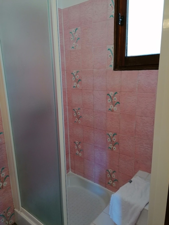 Imagen de la habitación del Hotel Village Vacances Le Savoy. Foto 15