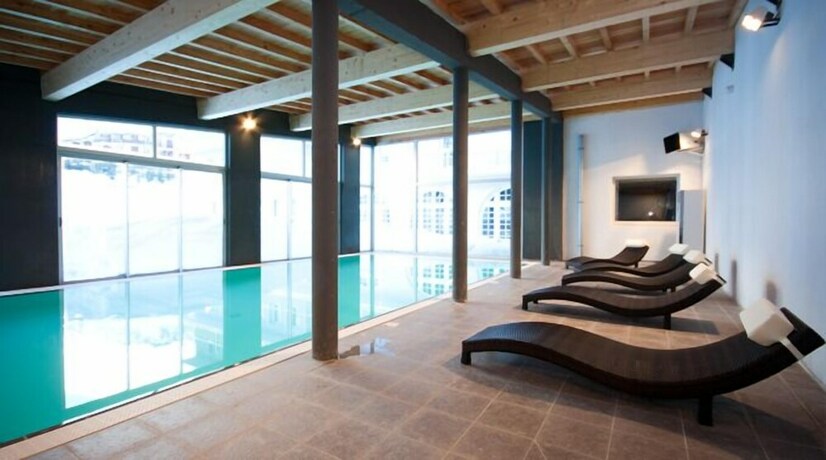 Imagen general del Hotel Village Vacances Neaclub - La Pulka. Foto 4