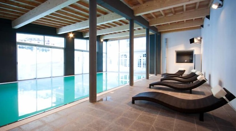 Imagen de la piscina del Hotel Village Vacances Neaclub - La Pulka. Foto 14