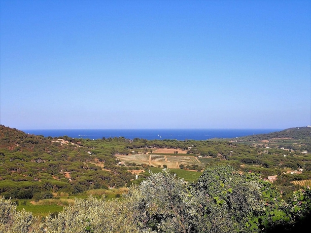 Imagen de los exteriores del Hotel Village Vacances Ramatuelle. Foto 14