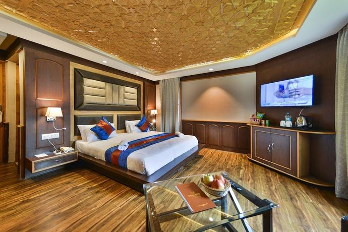 Imagen de la habitación del Hotel Village Walk. Foto 7