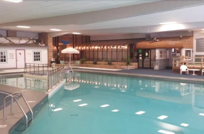 Imagen de la piscina del Hotel Village West Resort And. Foto 14
