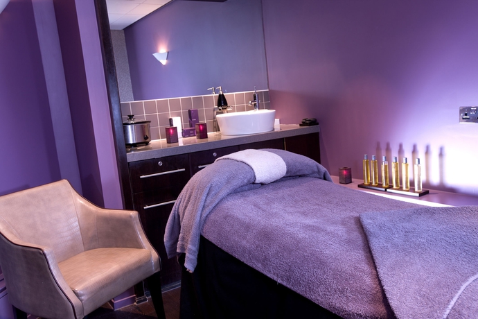 Imagen de los interiores del Hotel Village Wirral. Foto 9