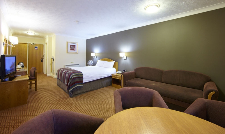 Imagen de la habitación del Hotel Village Wirral. Foto 7