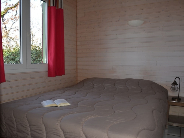 Imagen de la habitación del Hotel Village and Spa les Ventoulines. Foto 6