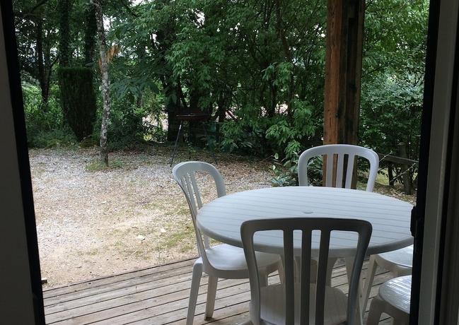 Imagen de la habitación del Hotel Village and Spa les Ventoulines. Foto 14