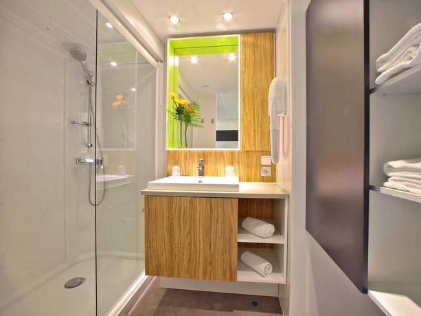 Imagen de la habitación del Hotel Village and Spa les Ventoulines. Foto 17