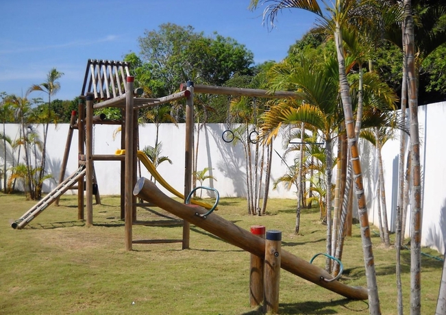 Imagen de los exteriores del Hotel Village at the Pool. Foto 13