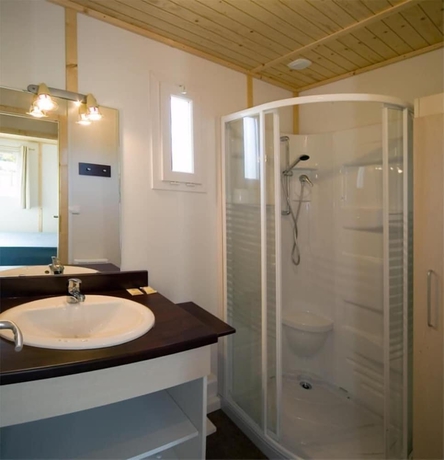 Imagen de la habitación del Hotel Village de Gite - La Cascade. Foto 15