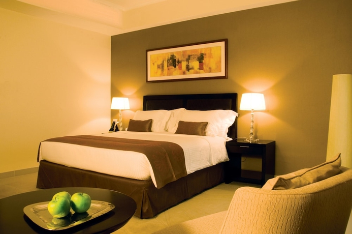 Imagen de la habitación del Hotel Villaggio Abu Dhabi. Foto 12