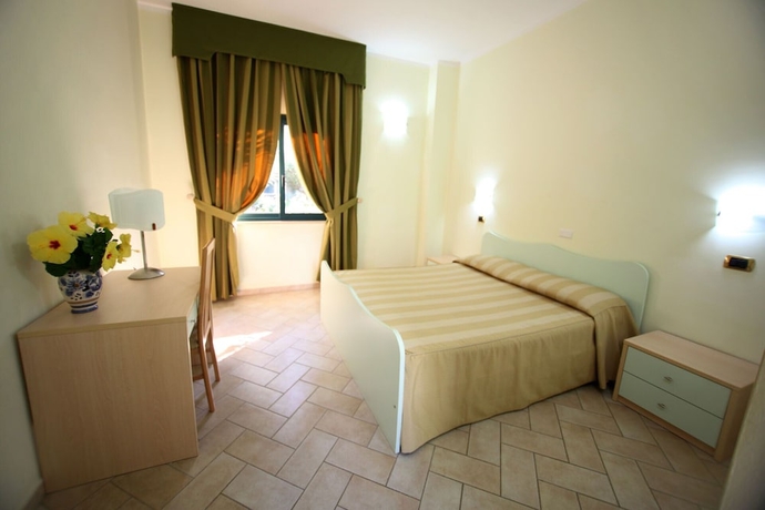 Imagen de la habitación del Hotel Villaggio Agrumeto. Foto 10