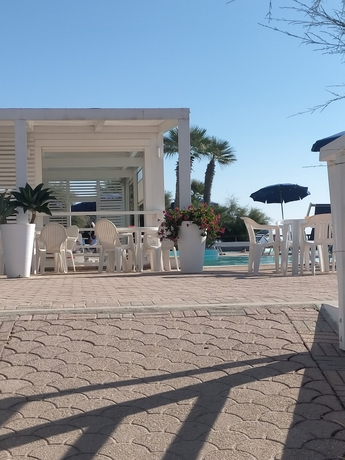 Imagen de la piscina del Hotel Villaggio Agrumeto. Foto 15