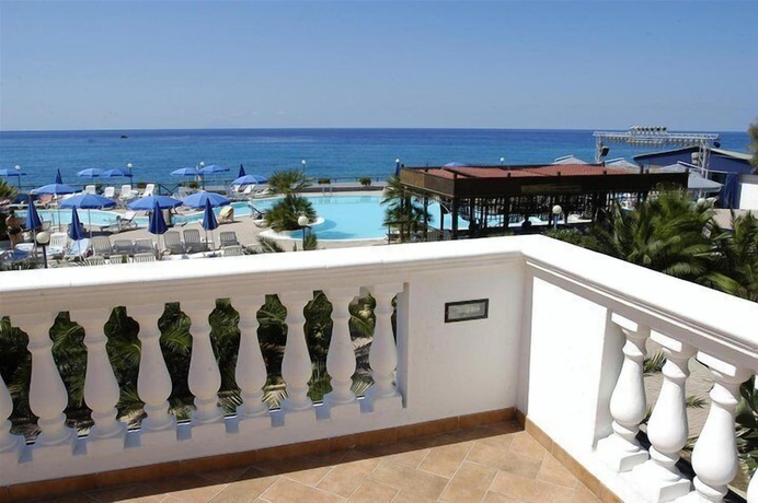 Imagen de los exteriores del Hotel Villaggio Agrumeto. Foto 13
