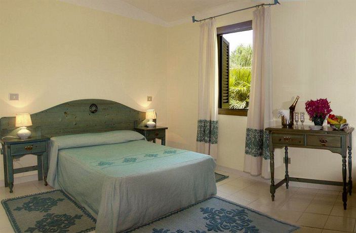 Imagen de la habitación del Hotel Villaggio Alba Dorata. Foto 9