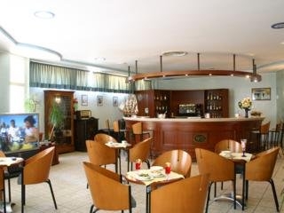 Imagen del bar/restaurante del Hotel Villaggio Albergo Belmonte. Foto 4