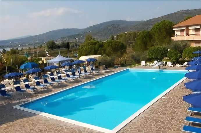 Imagen de la piscina del Hotel Villaggio Albergo Il Gabbiano. Foto 17