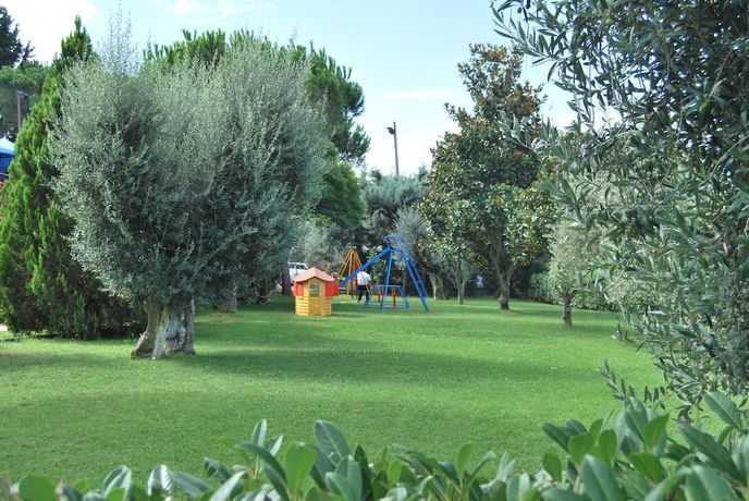 Imagen de los exteriores del Hotel Villaggio Albergo Il Gabbiano. Foto 13