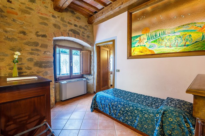 Imagen de la habitación del Hotel Villaggio Albergo San Lorenzo E Santa Caterina. Foto 5