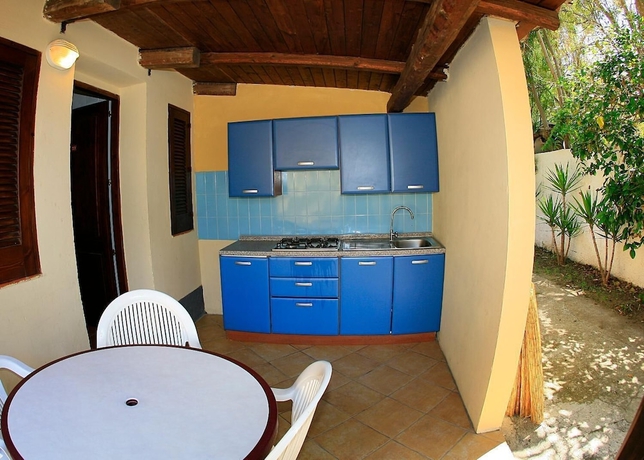 Imagen de la habitación del Hotel Villaggio Athragon. Foto 10