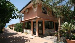 Imagen general del Hotel Villaggio Baia del Godano. Foto 4