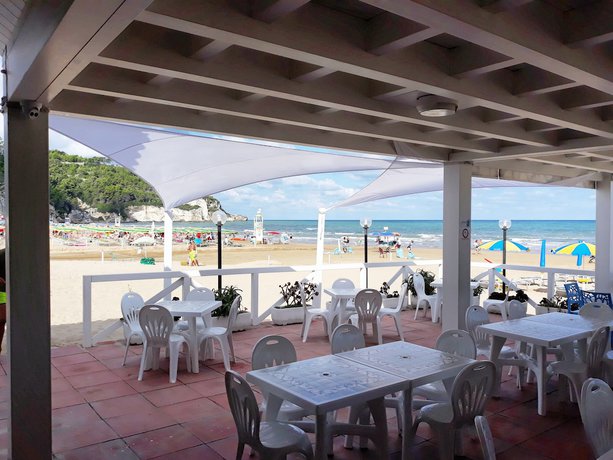 Imagen del bar/restaurante del Hotel Villaggio Bellariva. Foto 5