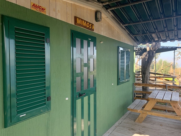 Imagen de la habitación del Hotel Villaggio Campeggio Santa Fortunata Campogaio. Foto 5