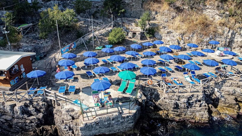 Imagen de la habitación del Hotel Villaggio Campeggio Santa Fortunata Campogaio. Foto 18